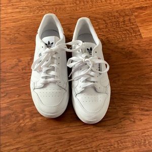 Adidas continental sneaker